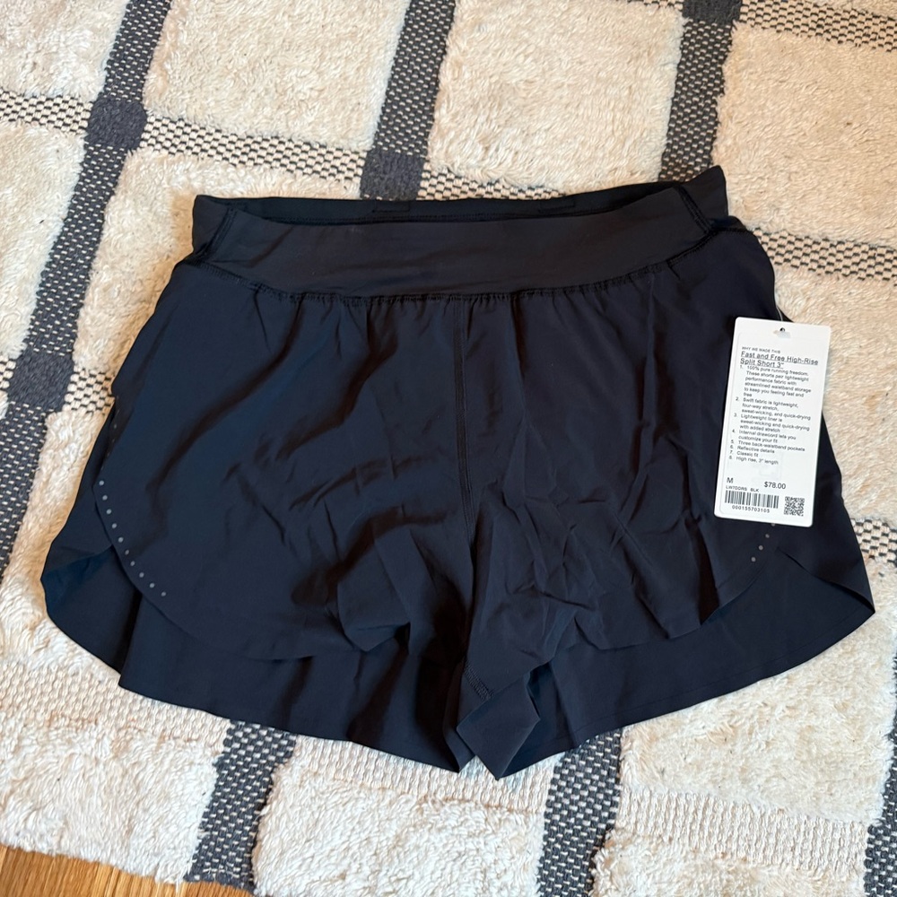 Lululemon Fast and Free shorts - Picture 3 of 6